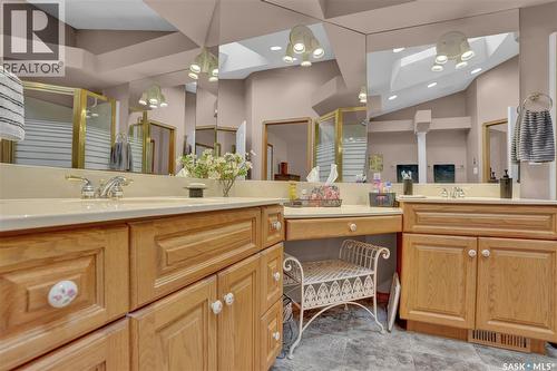 1146 Selo Place, Regina, SK - Indoor Photo Showing Bathroom