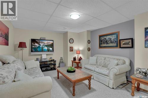 1146 Selo Place, Regina, SK - Indoor Photo Showing Living Room