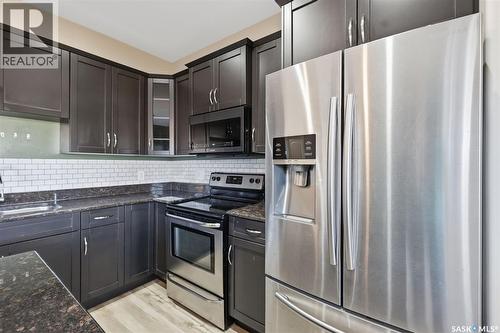 360 Willowgrove Lane, Saskatoon, SK - Indoor Photo Showing Kitchen With Upgraded Kitchen