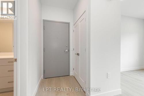 3 - 249 COLUMBUS AVENUE , Ottawa, Ontario K1K 1P5 2