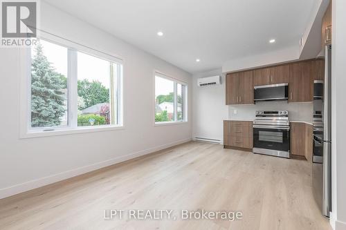 3 - 249 COLUMBUS AVENUE , Ottawa, Ontario K1K 1P5 3
