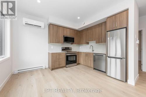 3 - 249 COLUMBUS AVENUE , Ottawa, Ontario K1K 1P5 5