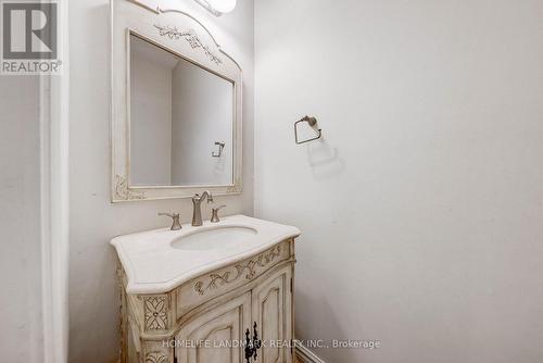 38 Misty Crescent, Toronto, ON - Indoor Photo Showing Bathroom