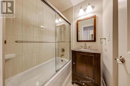 38 Misty Crescent, Toronto, ON - Indoor Photo Showing Bathroom