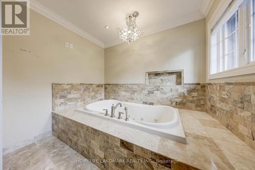 38 Misty Crescent, Toronto, ON - Indoor Photo Showing Bathroom