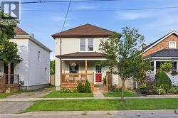 52 BERRYMAN Avenue St. Catharines, ON L2R 3W9