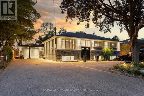 547 PINEGROVE ROAD  Oakville, ON L6K 2C2