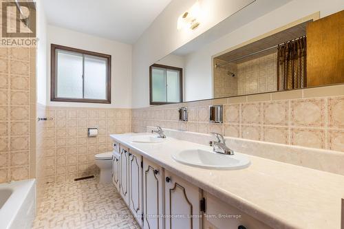 1344 Kenmuir Avenue, Mississauga, ON - Indoor Photo Showing Bathroom