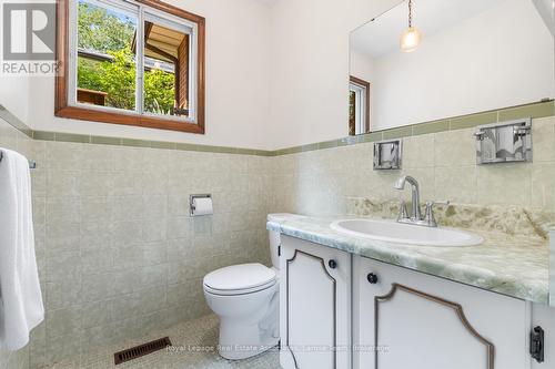 1344 Kenmuir Avenue, Mississauga, ON - Indoor Photo Showing Bathroom