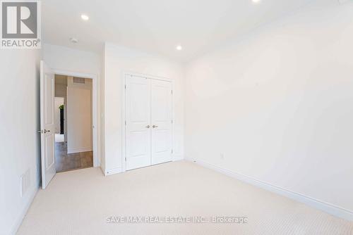1320 Anthonia Trail, Oakville, ON - Indoor Photo Showing Other Room