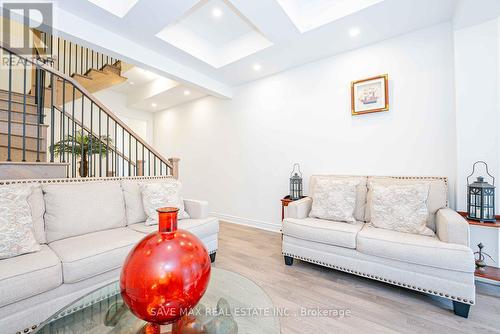 1320 Anthonia Trail, Oakville, ON - Indoor Photo Showing Living Room