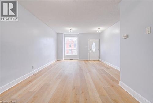 299 Bay Street N, Hamilton, ON - Indoor Photo Showing Other Room