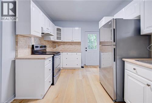 299 Bay Street N, Hamilton, ON - Indoor Photo Showing Kitchen