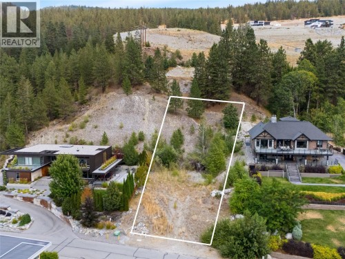 LOT LINES ARE FOR MARKETING PURPOSES ONLY. BUYER TO CONFIRM LOT BOUNDARIES WITH THE APPROPRIATE GOVERNING BODY DIRECTLY IF DEEMED IMPORTANT. - 138 Flagstone Rise, Naramata, BC 