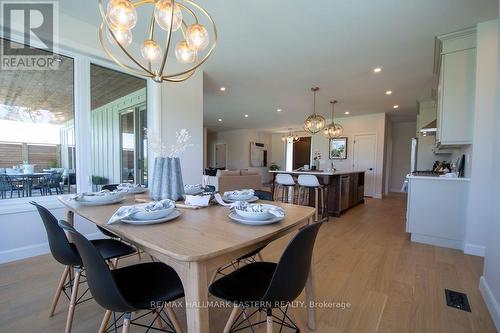 46 Almeara Drive, Otonabee-South Monaghan, ON - Indoor Photo Showing Dining Room