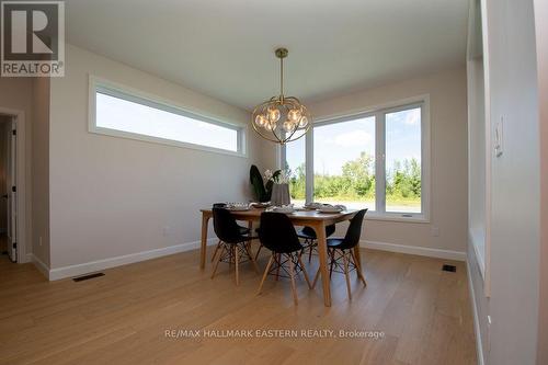 46 Almeara Drive, Otonabee-South Monaghan, ON - Indoor Photo Showing Dining Room