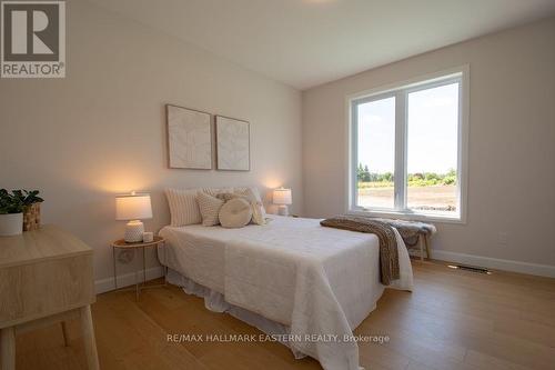 46 Almeara Drive, Otonabee-South Monaghan, ON - Indoor Photo Showing Bedroom