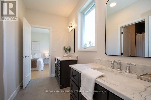 46 Almeara Drive, Otonabee-South Monaghan, ON - Indoor Photo Showing Bathroom