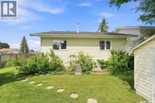 1202 Mccormack Road, Saskatoon, SK - Outdoor