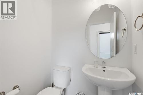 520 Brighton Gate, Saskatoon, SK - Indoor Photo Showing Bathroom