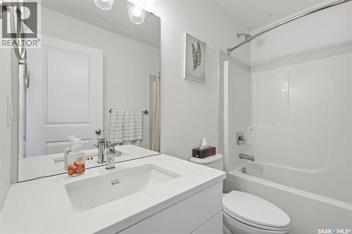 520 Brighton Gate, Saskatoon, SK - Indoor Photo Showing Bathroom