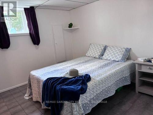 5 - 131 LYONS AVENUE , Welland (Lincoln/Crowland), Ontario L3B 1M3 3
