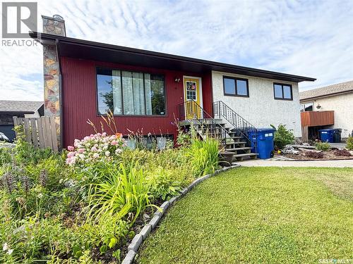 48 Dunfield CRESCENT  Meadow Lake, SK S9X 1C4