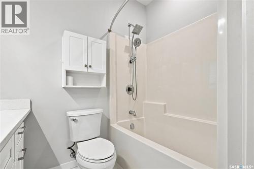 134 Bolstad Way, Saskatoon, SK - Indoor Photo Showing Bathroom