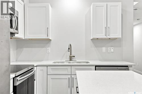 134 Bolstad Way, Saskatoon, SK - Indoor Photo Showing Kitchen