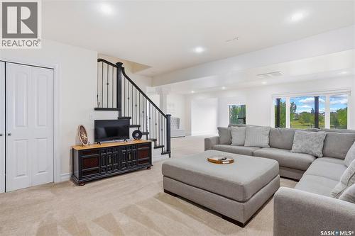 242 Denham Crescent, Saskatoon, SK - Indoor Photo Showing Living Room