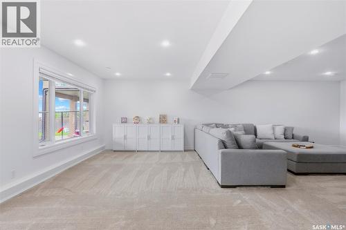 242 Denham Crescent, Saskatoon, SK - Indoor Photo Showing Other Room