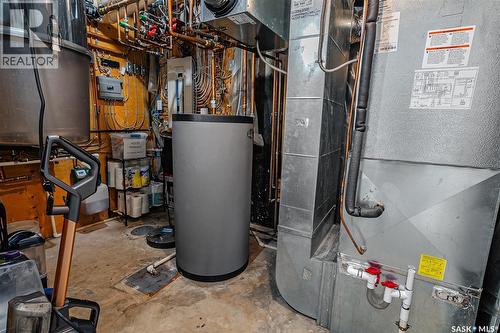 242 Denham Crescent, Saskatoon, SK - Indoor Photo Showing Basement