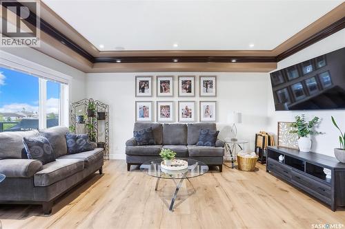 242 Denham Crescent, Saskatoon, SK - Indoor Photo Showing Living Room