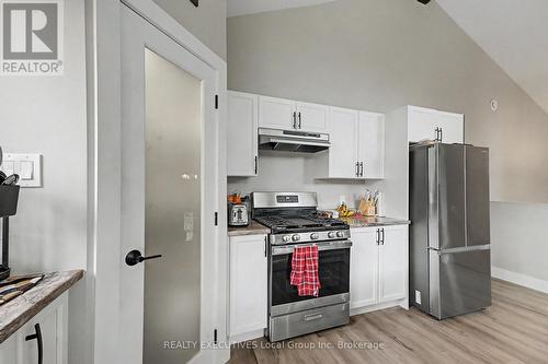 575 Hart Road, Callander, ON - Indoor Photo Showing Kitchen