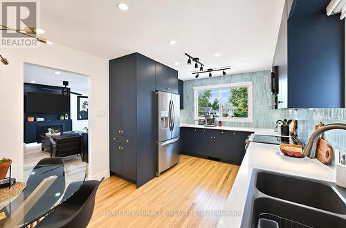 2108 Falmouth Terrace, Burlington, ON - Indoor Photo Showing Kitchen With Stainless Steel Kitchen