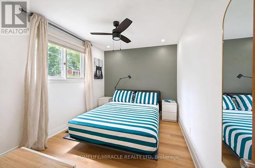 2108 Falmouth Terrace, Burlington, ON - Indoor Photo Showing Bedroom