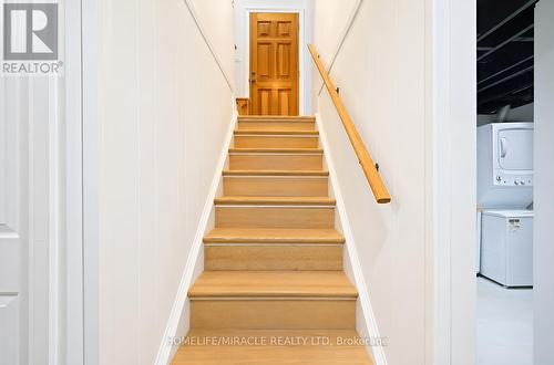 2108 Falmouth Terrace, Burlington, ON - Indoor Photo Showing Other Room