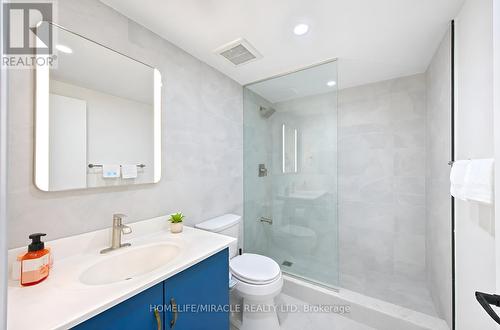 2108 Falmouth Terrace, Burlington, ON - Indoor Photo Showing Bathroom