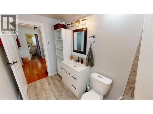 1154 Marsh Road, Quesnel, BC - Indoor Photo Showing Bathroom