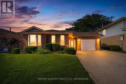 7725 SWAN STREET  Niagara Falls (Ascot), ON L2H 2P7