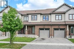 82 SCARLETWOOD STREET Hamilton, ON L8J 0K8