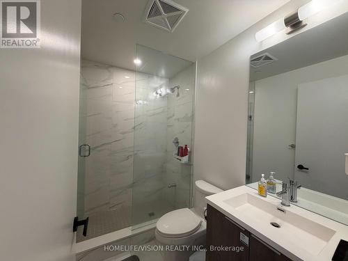3207 - 8 Interchange Way, Vaughan, ON - Indoor Photo Showing Bathroom