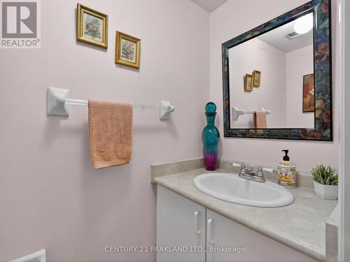 181 Purcell Crescent, Vaughan, ON - Indoor Photo Showing Bathroom