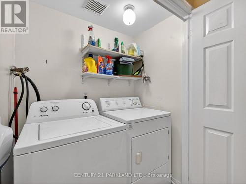181 Purcell Crescent, Vaughan, ON - Indoor Photo Showing Laundry Room