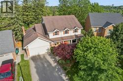 21 TINATAWA Court  Kitchener, ON N2A 3K4