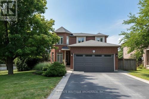 Front of house in daylight hours - 470 Amanda Crescent, Burlington, ON - Outdoor With Facade