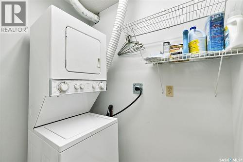 202 1215 Louise Avenue, Saskatoon, SK - Indoor Photo Showing Laundry Room