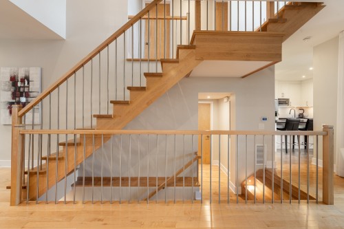 Escalier - 345 Rue Narbonne, Sainte-Julie, QC - Indoor Photo Showing Other Room