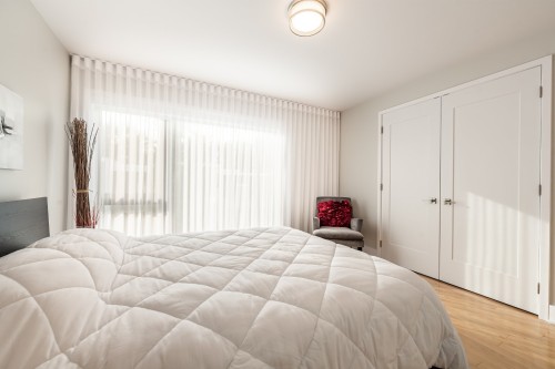 Chambre à coucher - 345 Rue Narbonne, Sainte-Julie, QC - Indoor Photo Showing Bedroom