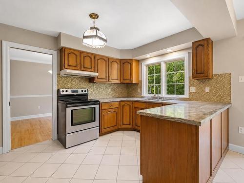 47 Forest Road, Dartmouth, NS - Indoor Photo Showing Kitchen